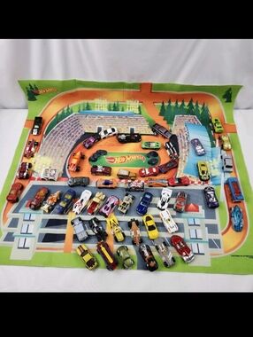 Hot Wheels Felt Mega Mat & 51 Assorted Diecast & Plastic Hot Wheels Vehicles